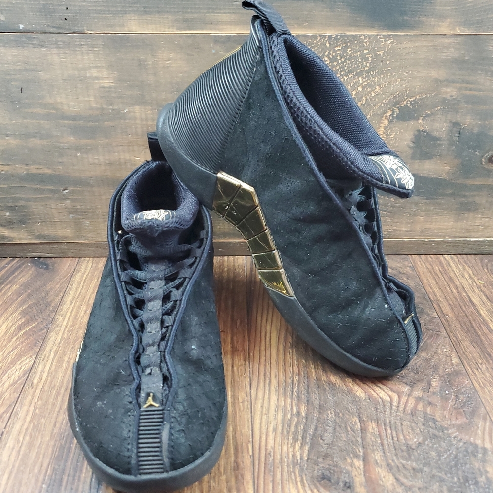 Nike Air Jordan 15 Retro DB Doernbecher  Style # BV7107-017 AS IS Youth Size 4.5